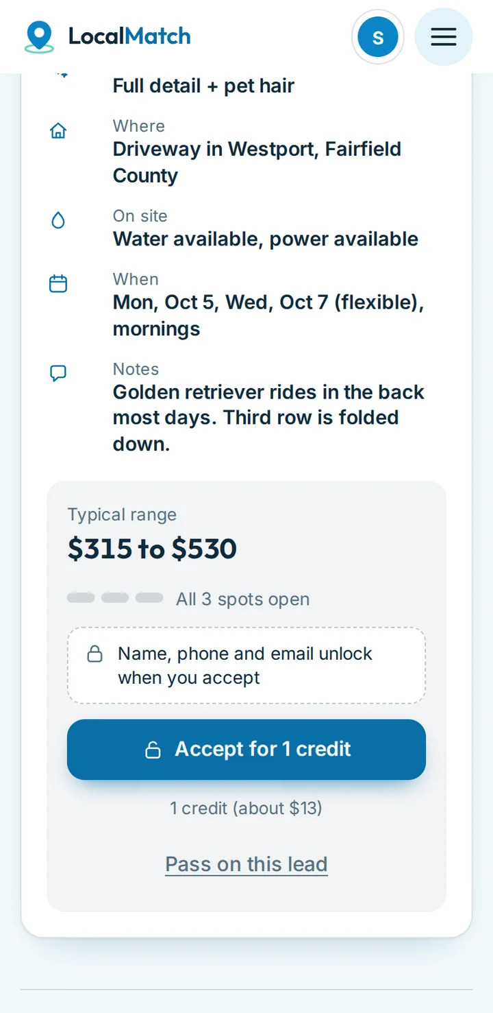 A lead on a detailer’s phone: the typical range, how many places are open, and a locked box for the customer’s name, phone and email
